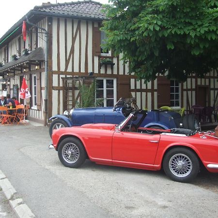 La Petite Auberge Chatelraould-Saint-Louvent Eksteriør billede
